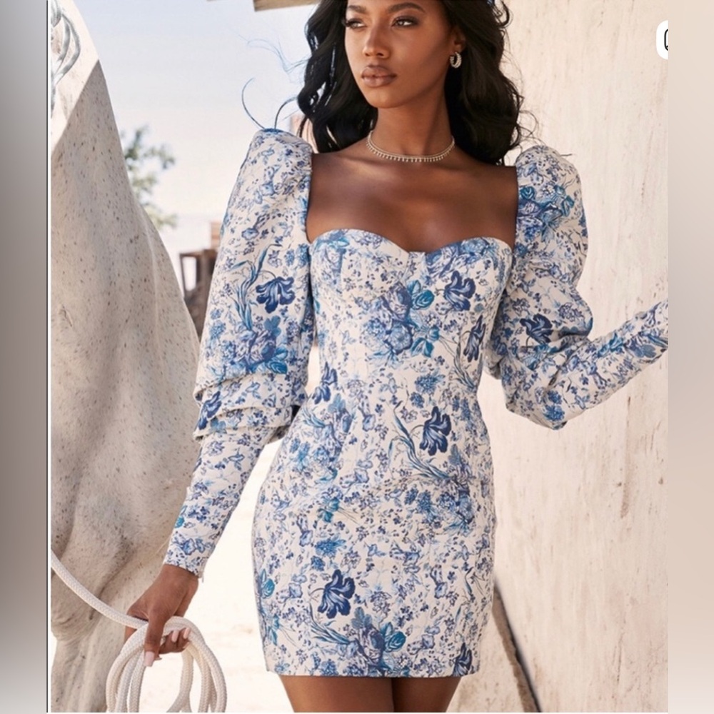 House of CB Lucrezia Puff Sleeve Jacquard Dress Medium Blue White Floral NEW